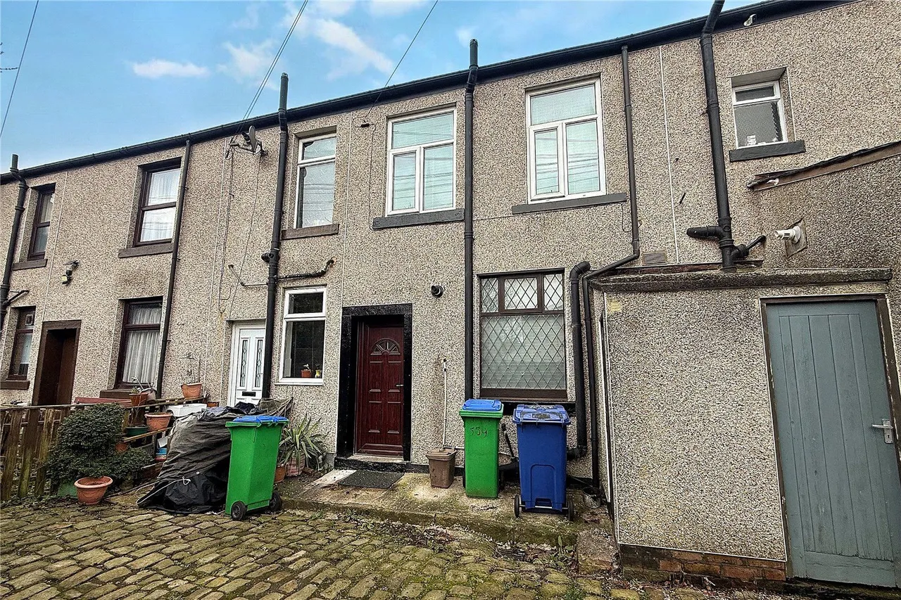 Oldham Road, Buersil, OL16, photo 17