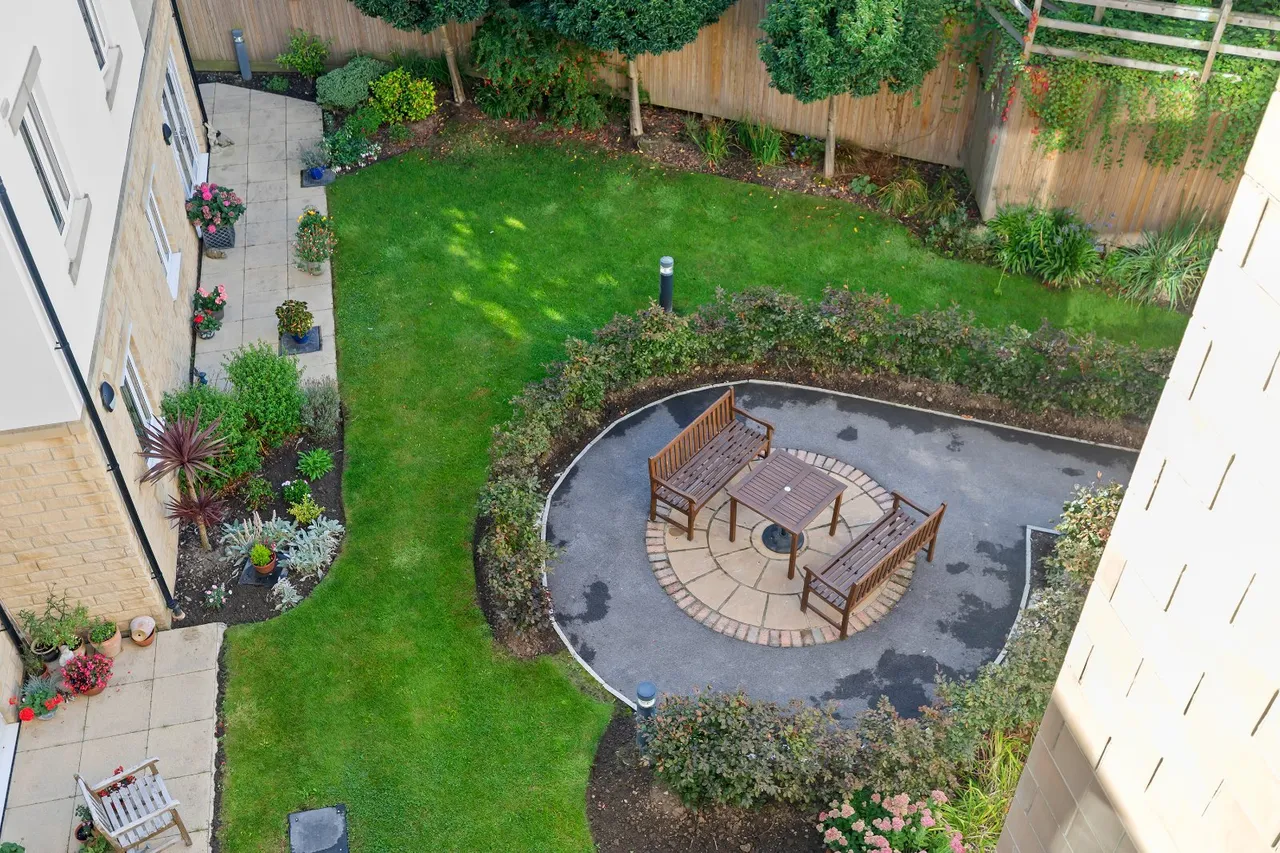 Railway Road, Ilkley, LS29, photo 16