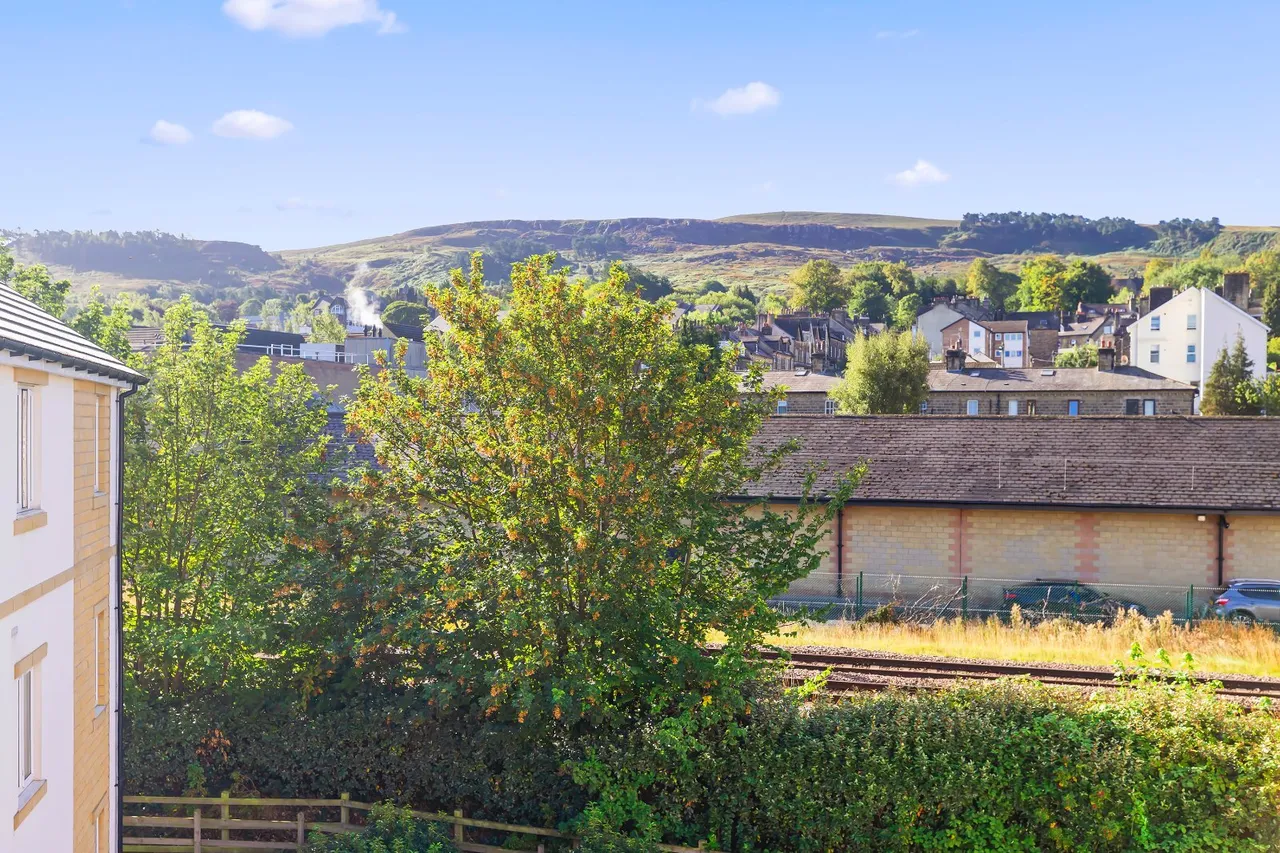 Railway Road, Ilkley, LS29, photo 17