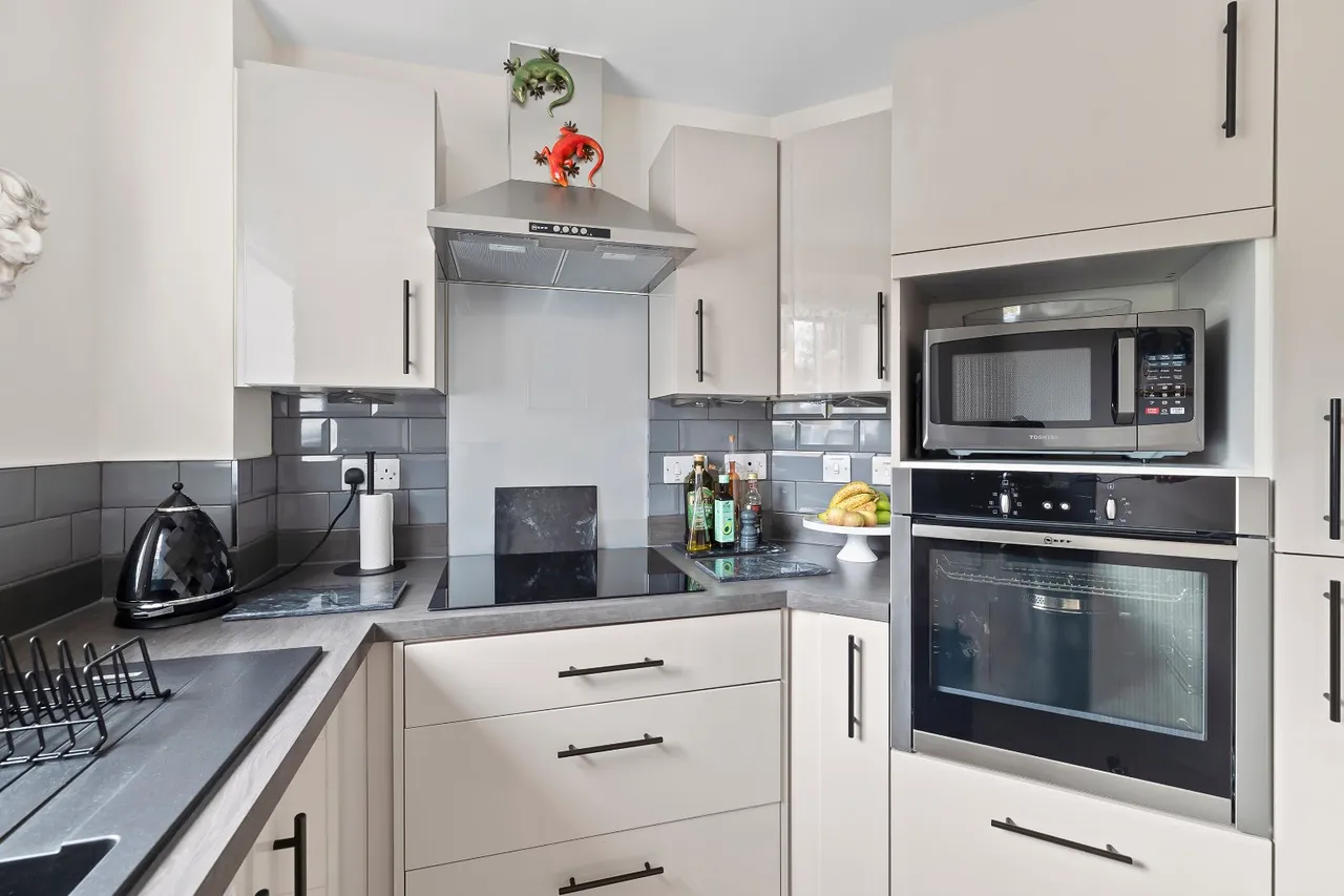 Railway Road, Ilkley, LS29, photo 6