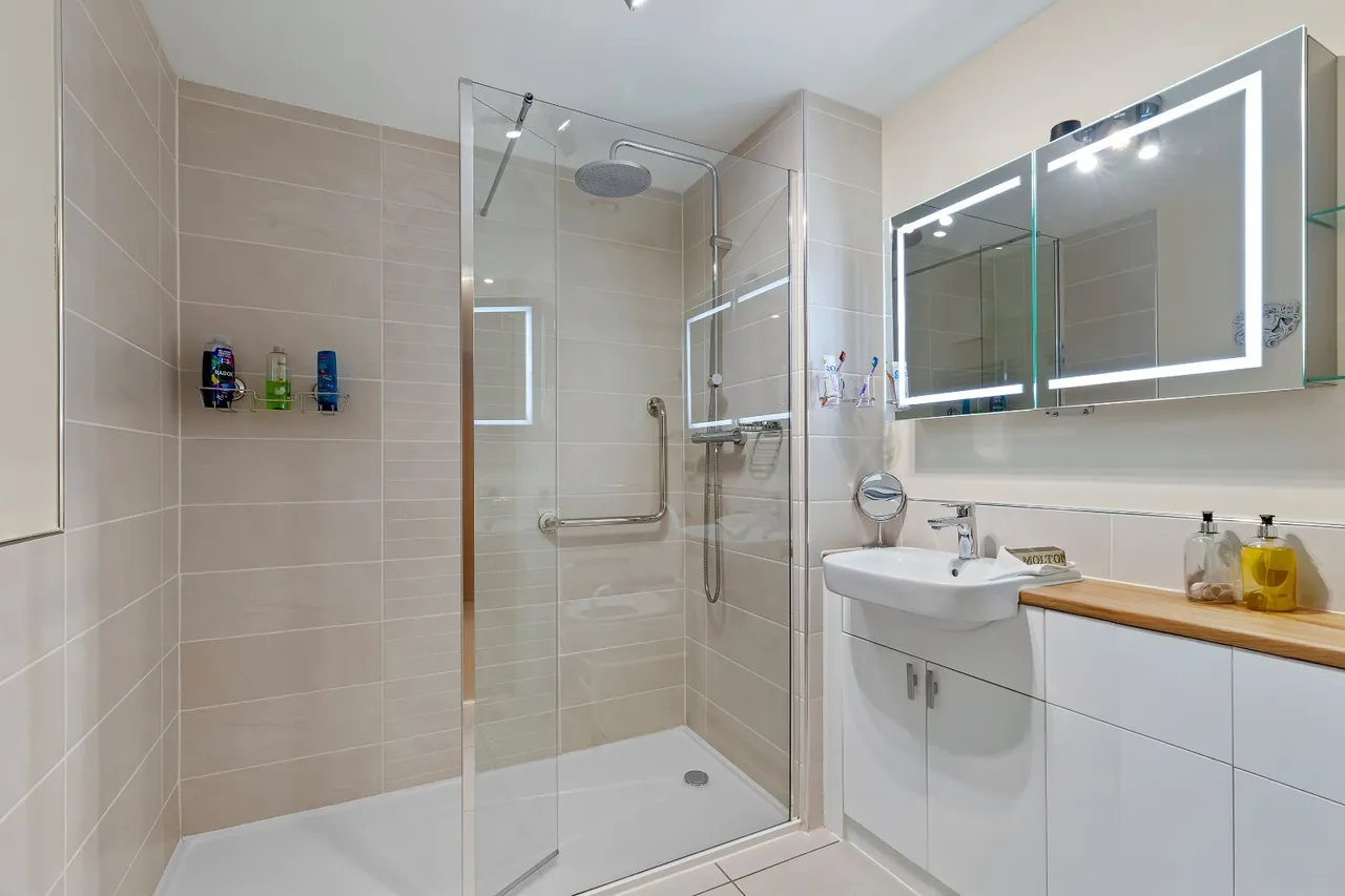 Railway Road, Ilkley, LS29, photo 10