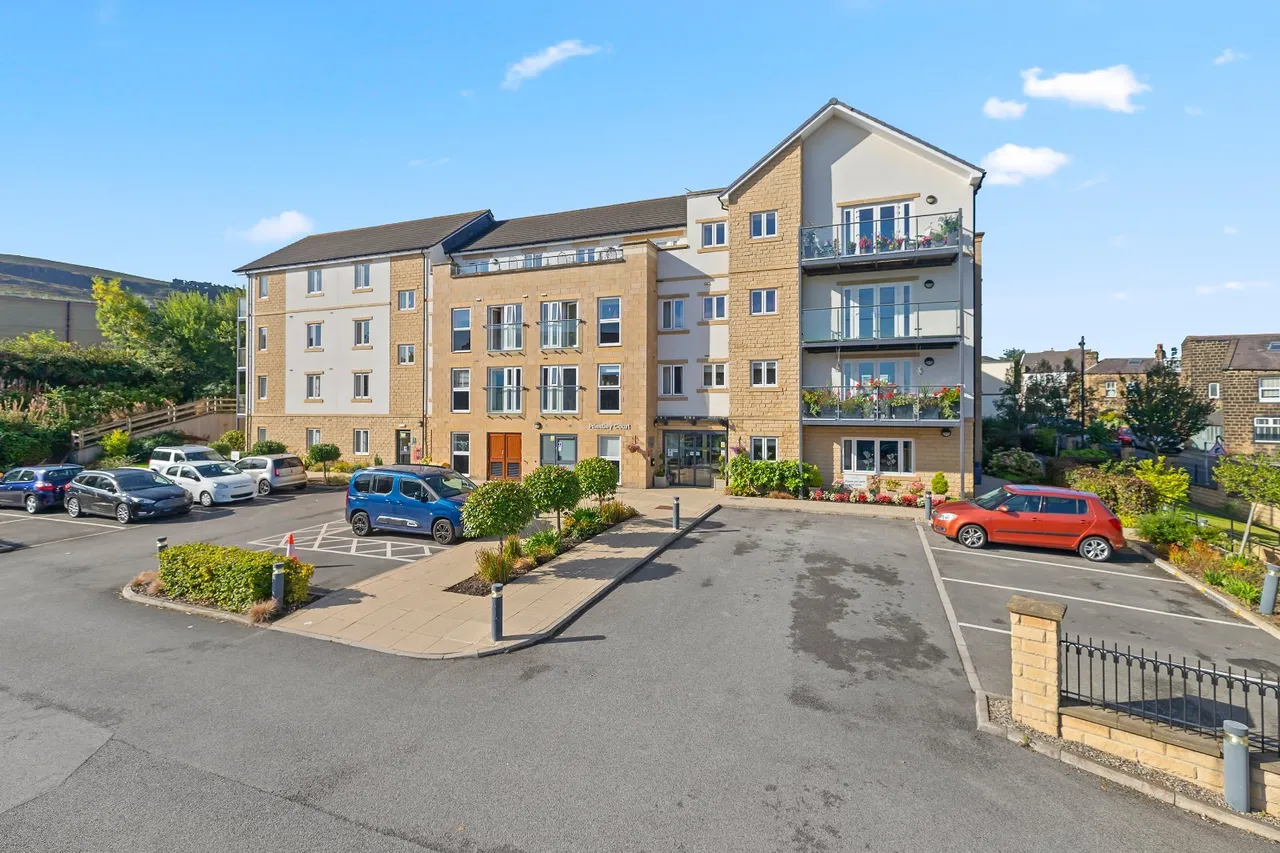 1 bed flat for sale, Railway Road, Ilkley, LS29