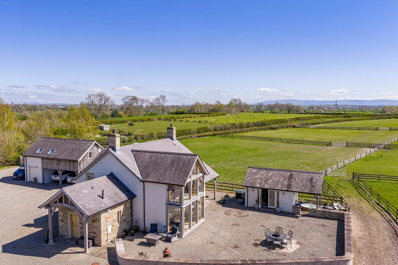 Hadrians House, Kirkandrews-On-Eden, CA5, photo 4