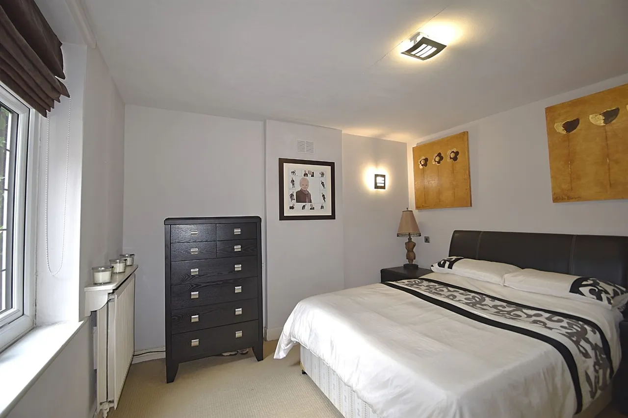 Tyler Mews, Alderley Edge, photo 6