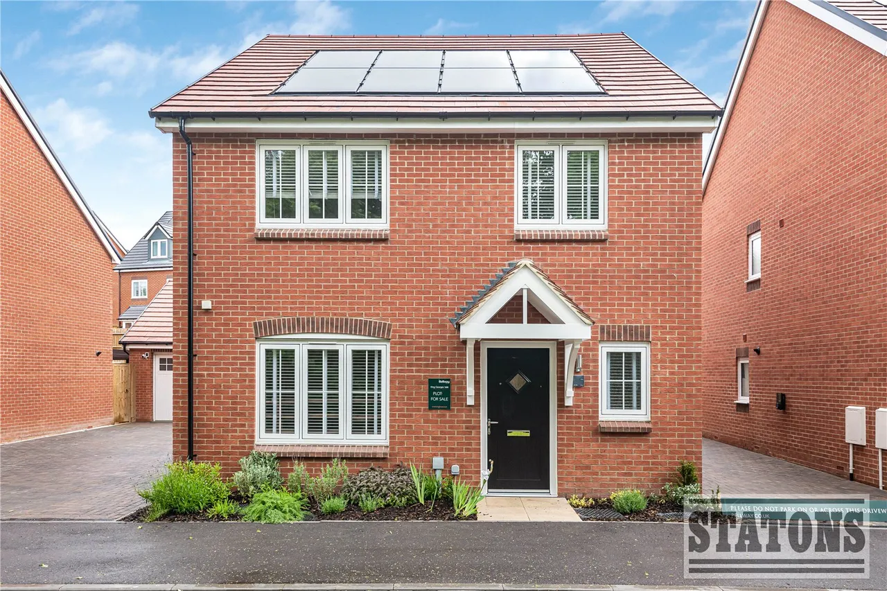 King George's Vale, Coronation Avenue, Cuffley, Potters Bar, EN6 4FH, photo 29