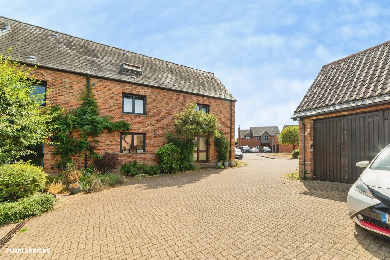 4 bed house for sale, Clare Court, Sandy, SG19