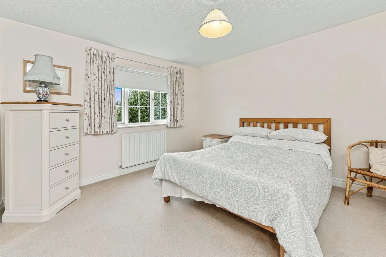 Sowood Court, Ossett, WF5, photo 12