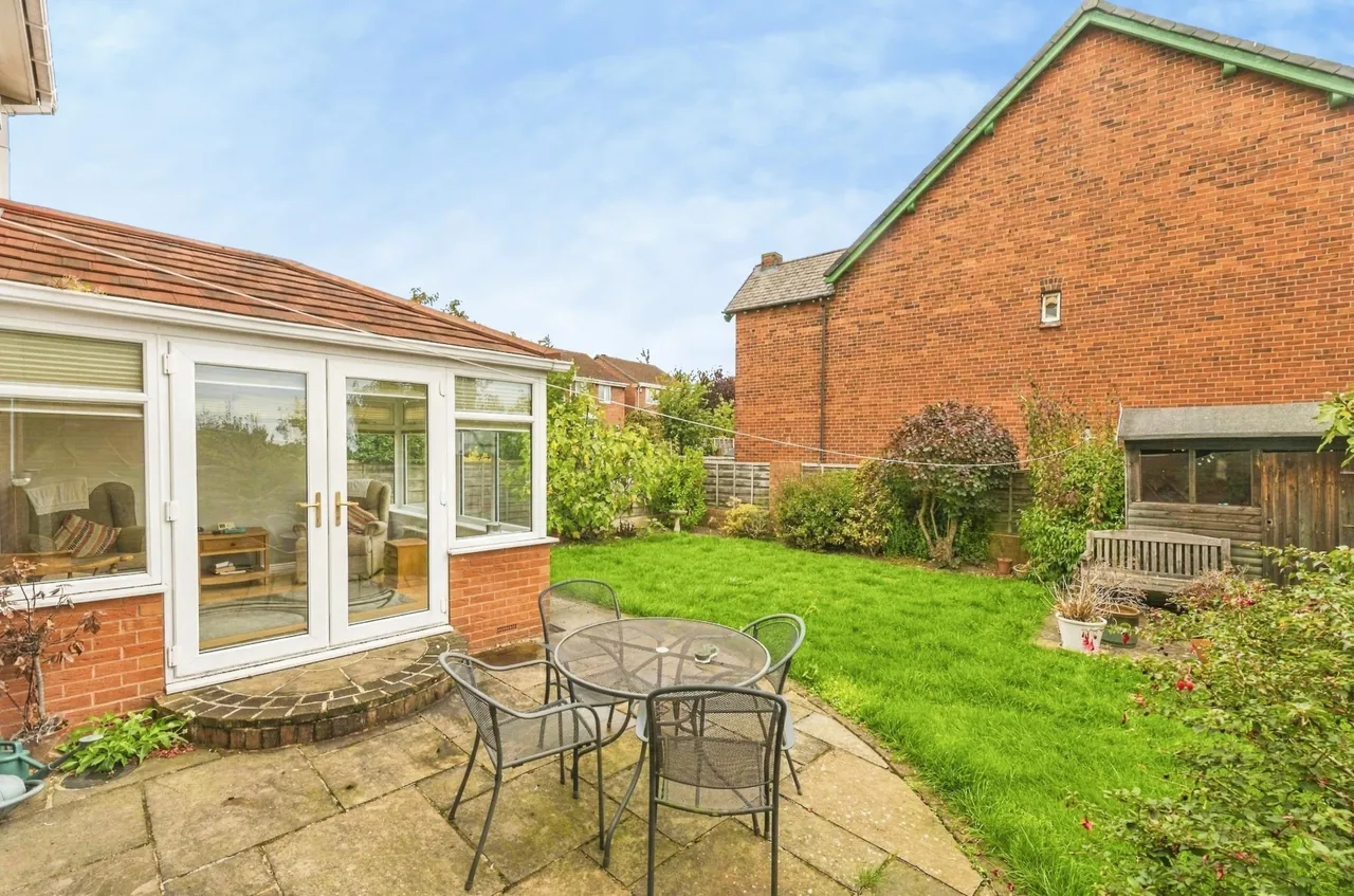 Sowood Court, Ossett, WF5, photo 23