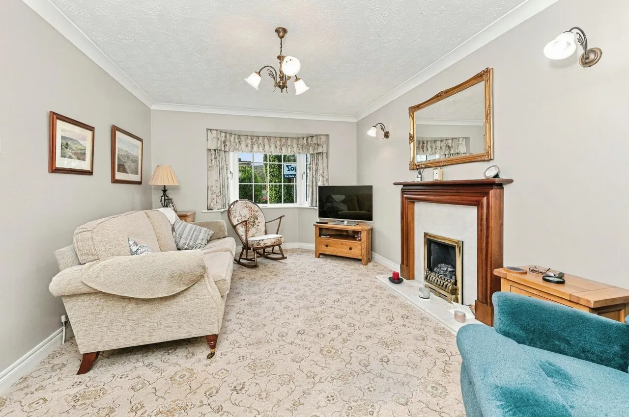 Sowood Court, Ossett, WF5, photo 6