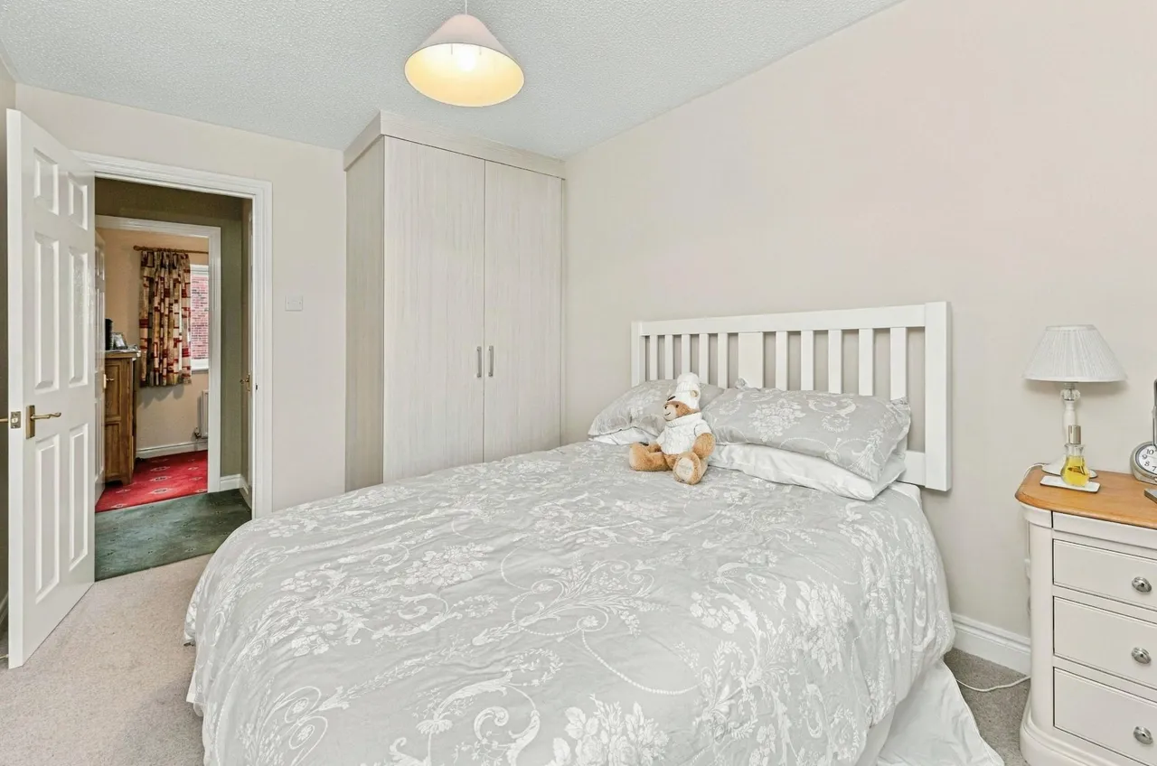 Sowood Court, Ossett, WF5, photo 16