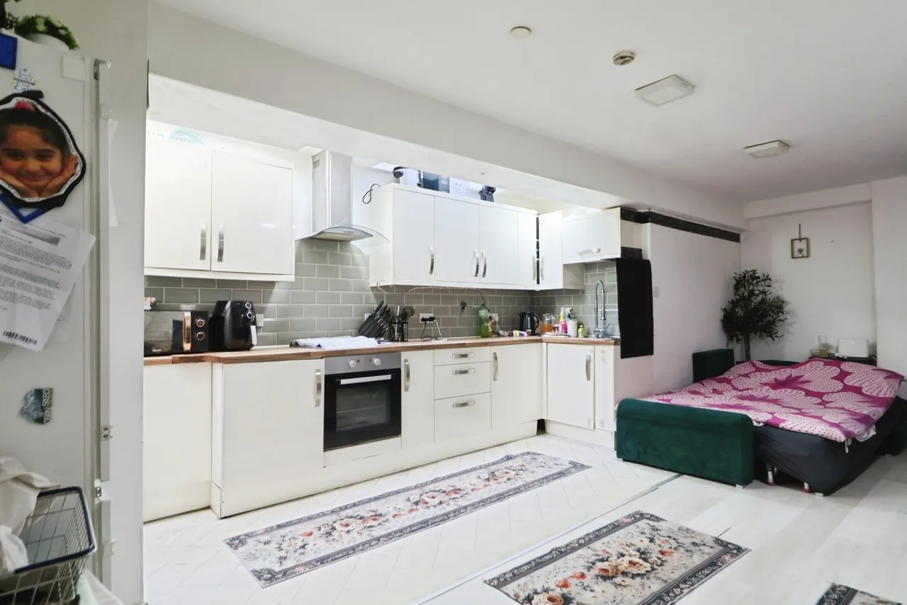 Mackintosh Place, Cardiff, CF24, photo 24