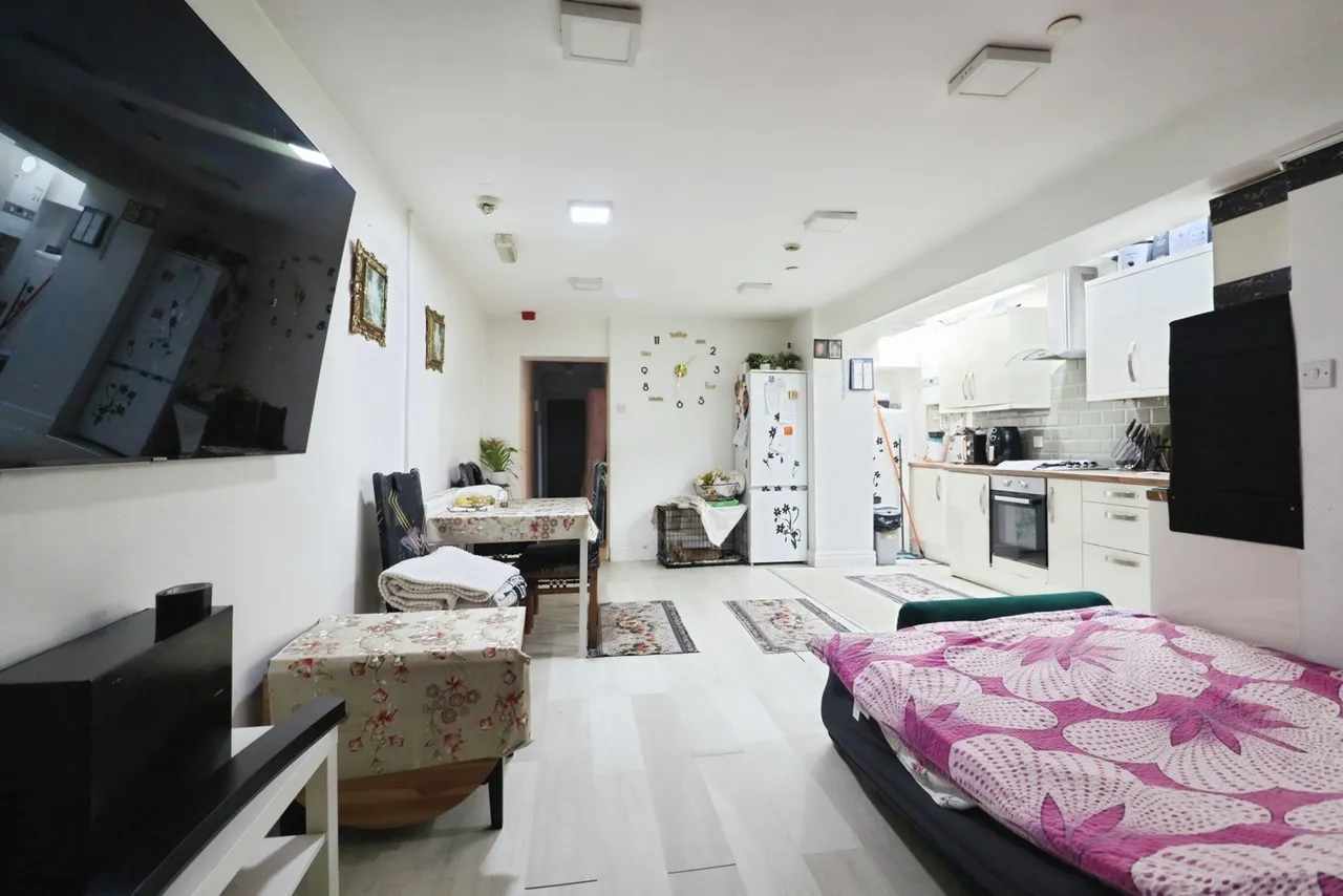 Mackintosh Place, Cardiff, CF24, photo 26