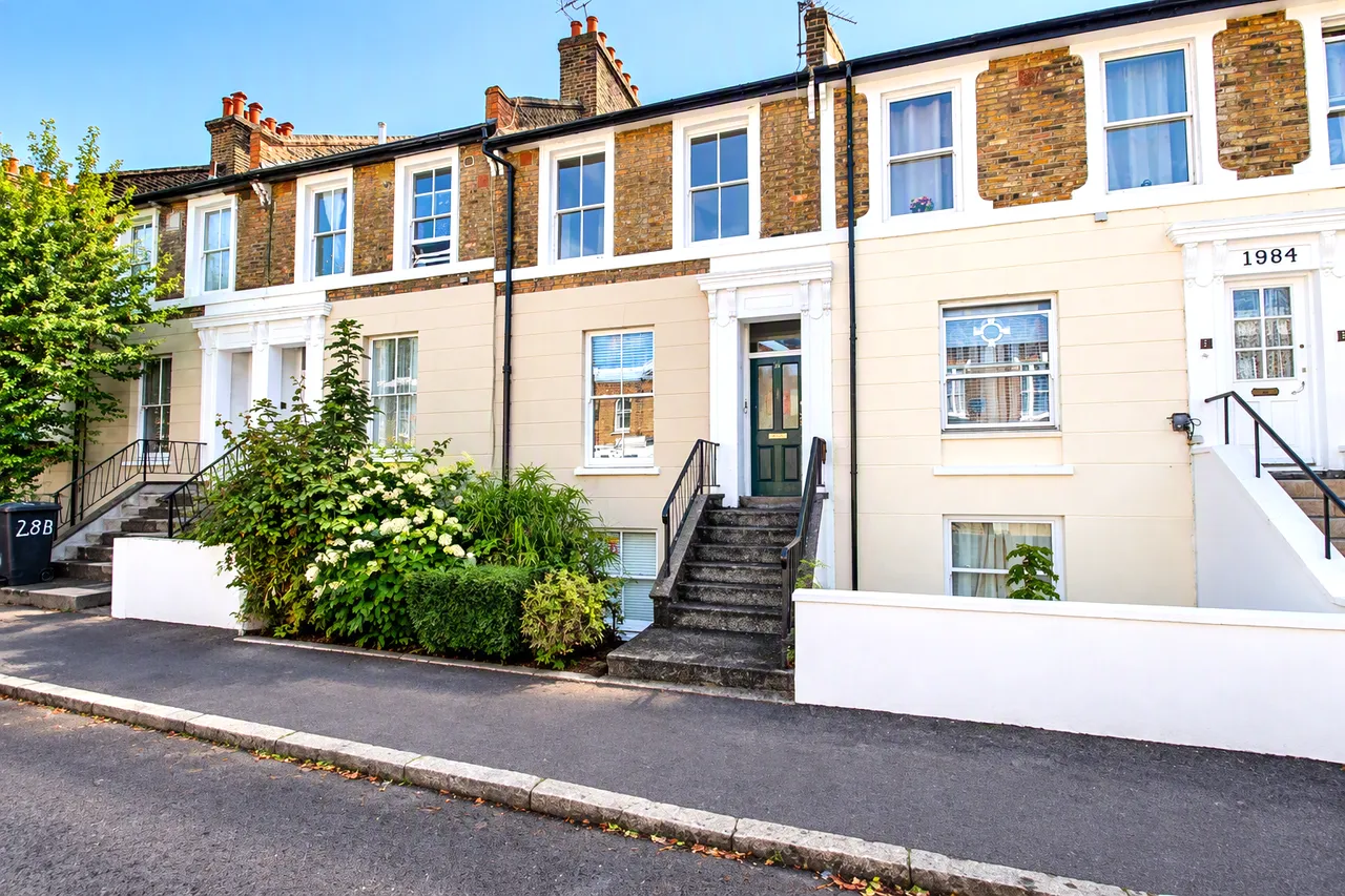1 bed flat to rent, Cressingham Road, SE13