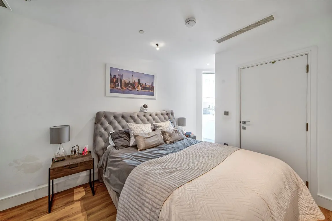 West Gate, W5, photo 5
