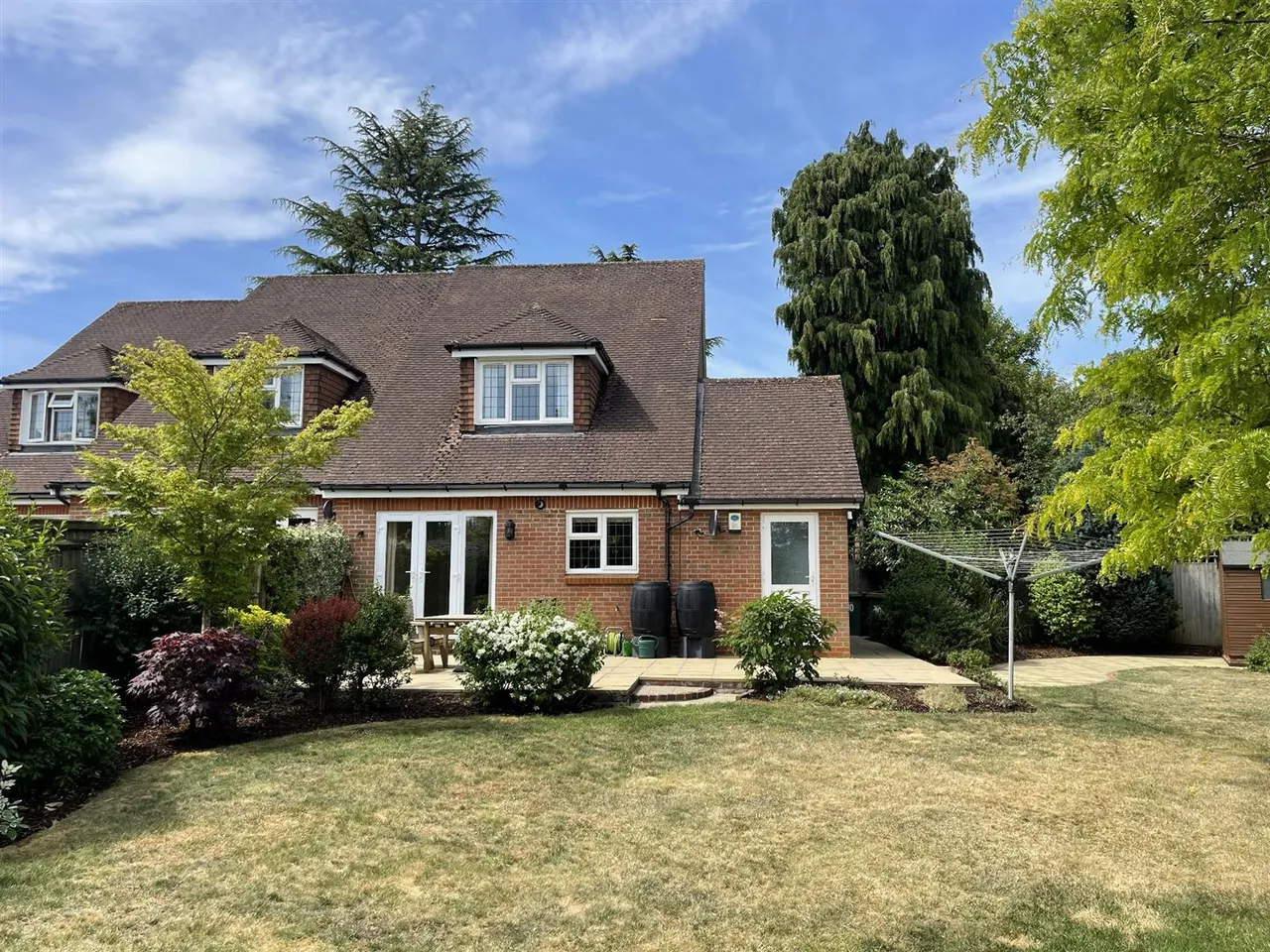 3 bed house for sale, Springvale Close, Great Bookham, KT23