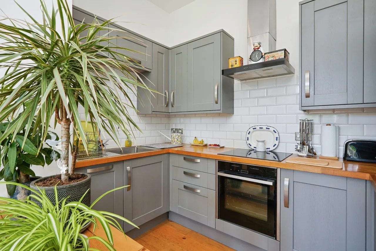 Alkham Road, Temple Ewell, Dover, Kent, CT16, photo 9