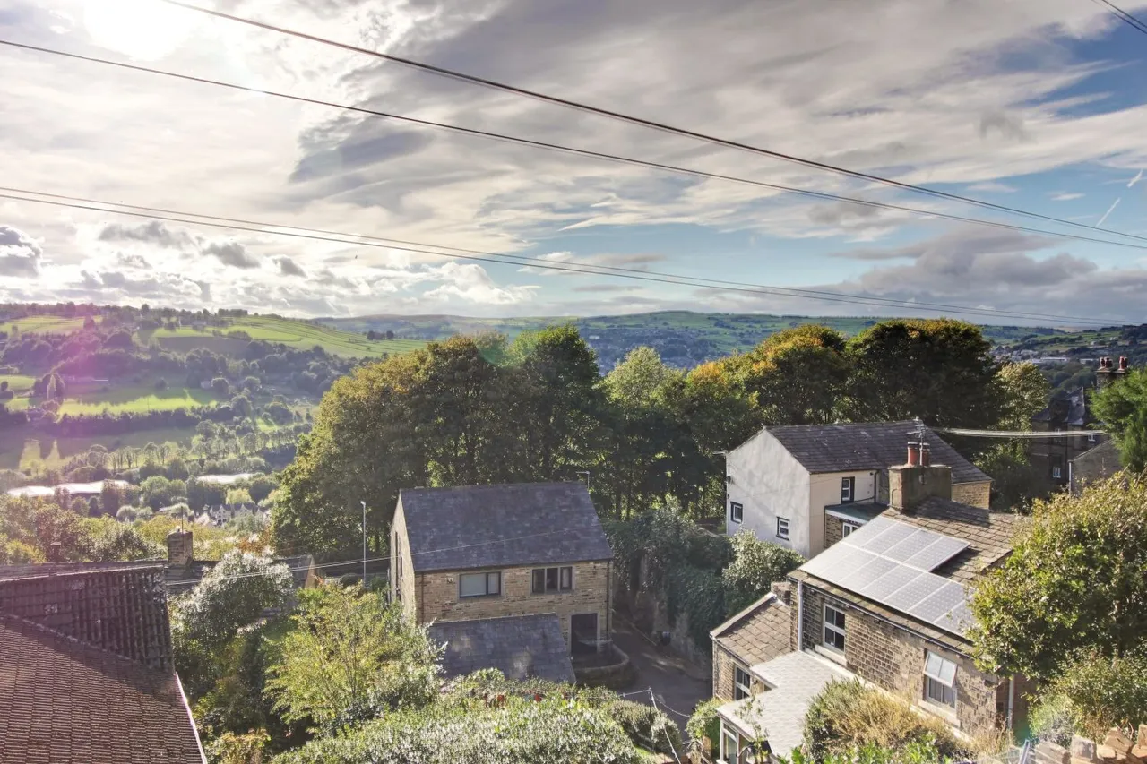 Rose Terrace, Delph Hill, HX2, photo 12