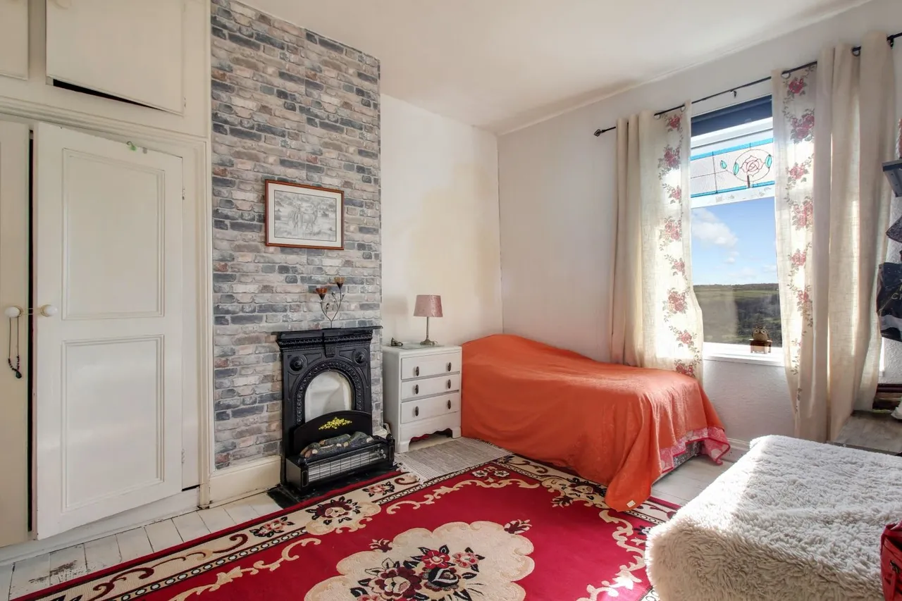 Rose Terrace, Delph Hill, HX2, photo 8