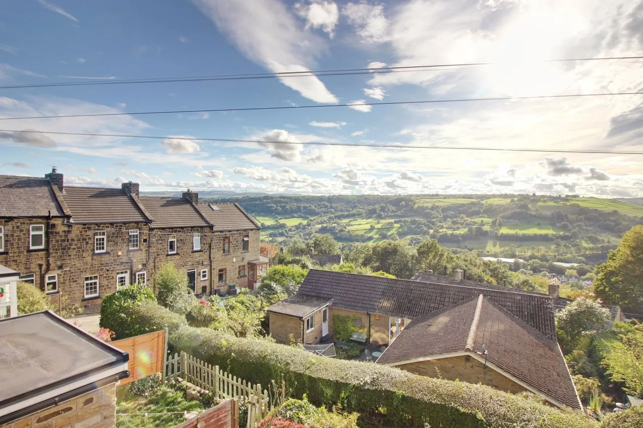 Rose Terrace, Delph Hill, HX2, photo 9