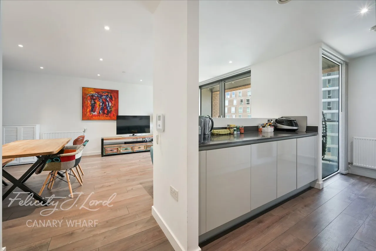 East Ferry Road, London, E14, photo 13