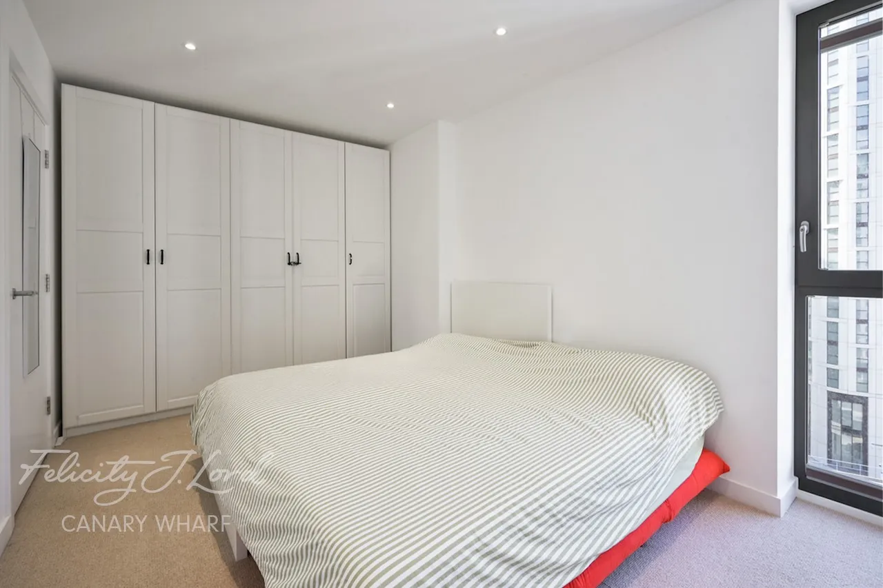 East Ferry Road, London, E14, photo 9