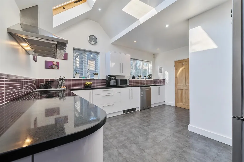 Peppard Road, Sonning Common, photo 5