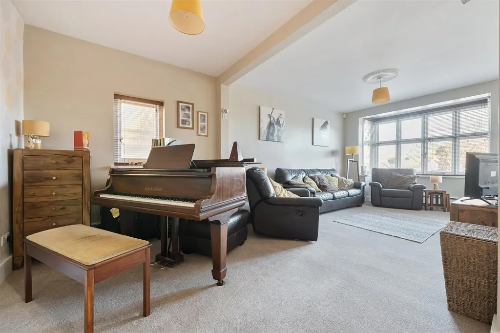 Peppard Road, Sonning Common, photo 7