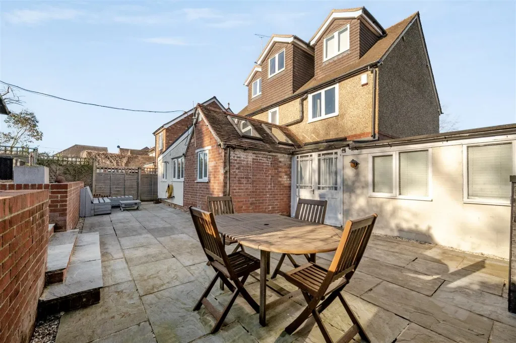 Peppard Road, Sonning Common, photo 37