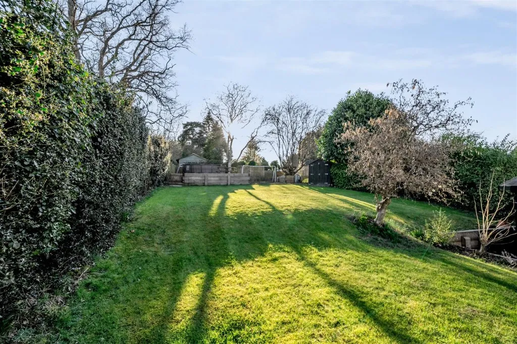 Peppard Road, Sonning Common, photo 42