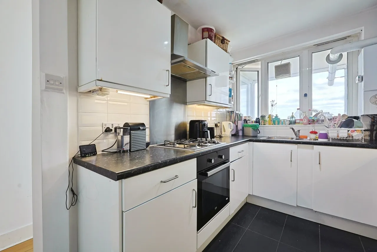 Shuttleworth Road, London, SW11, photo 12
