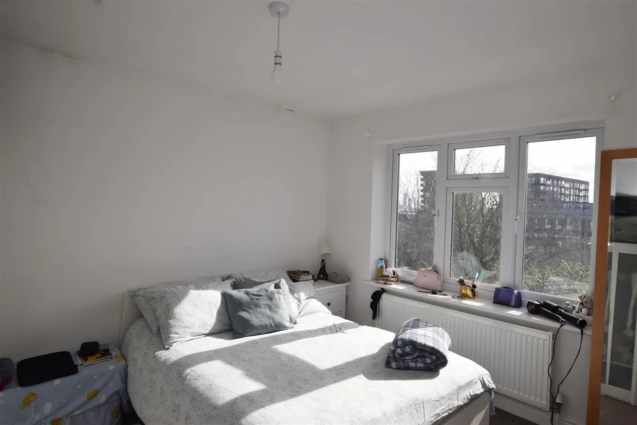 Mostyn Avenue, Wembley, HA9, photo 10