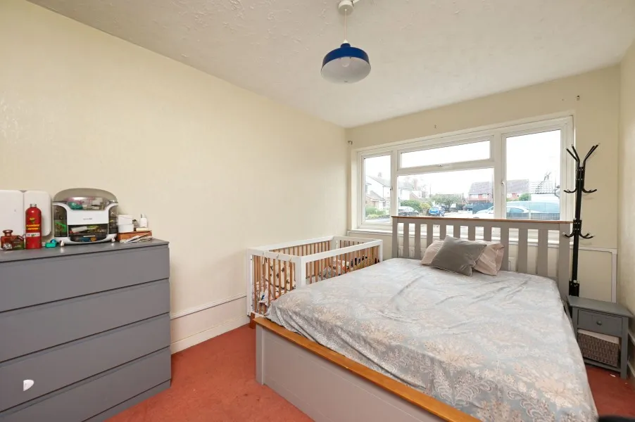 Conway Drive, Ashford, TW15, photo 4