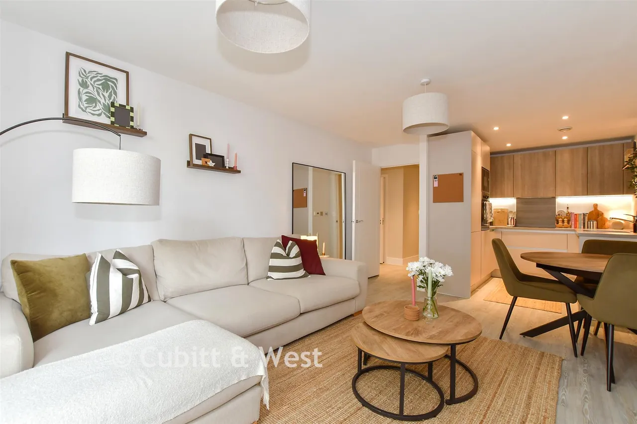 The Boulevard, Horsham, RH12, photo 6