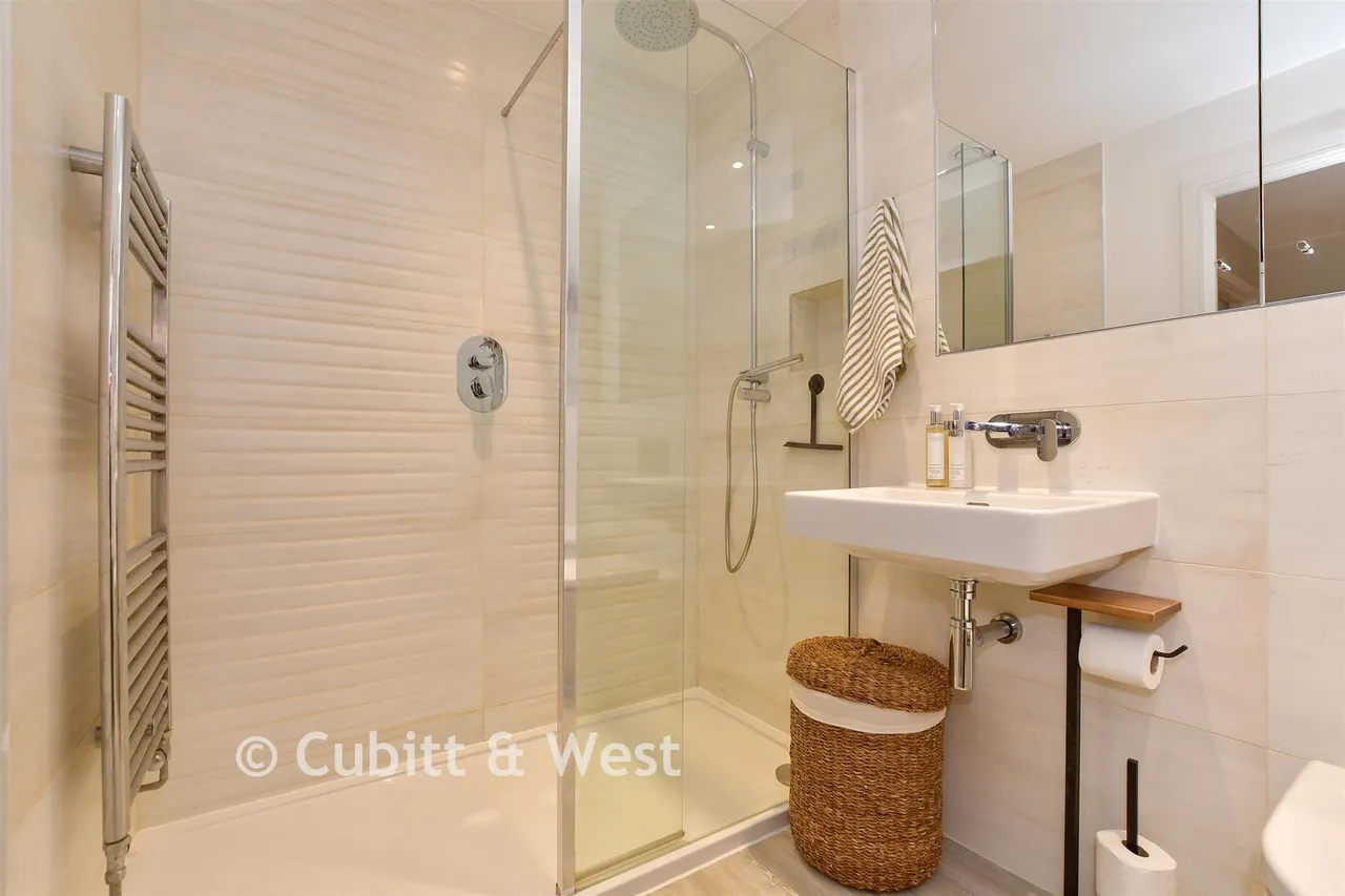 The Boulevard, Horsham, RH12, photo 10