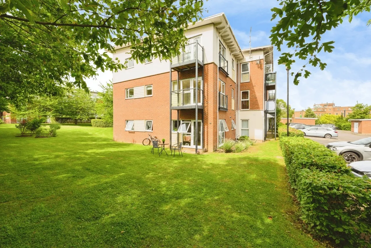 Park View Road, Leatherhead, KT22, photo 7