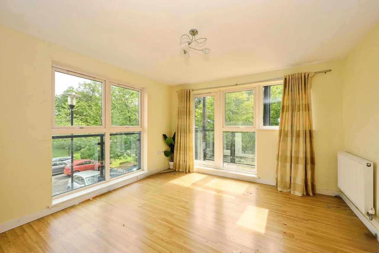 Park View Road, Leatherhead, KT22, photo 2