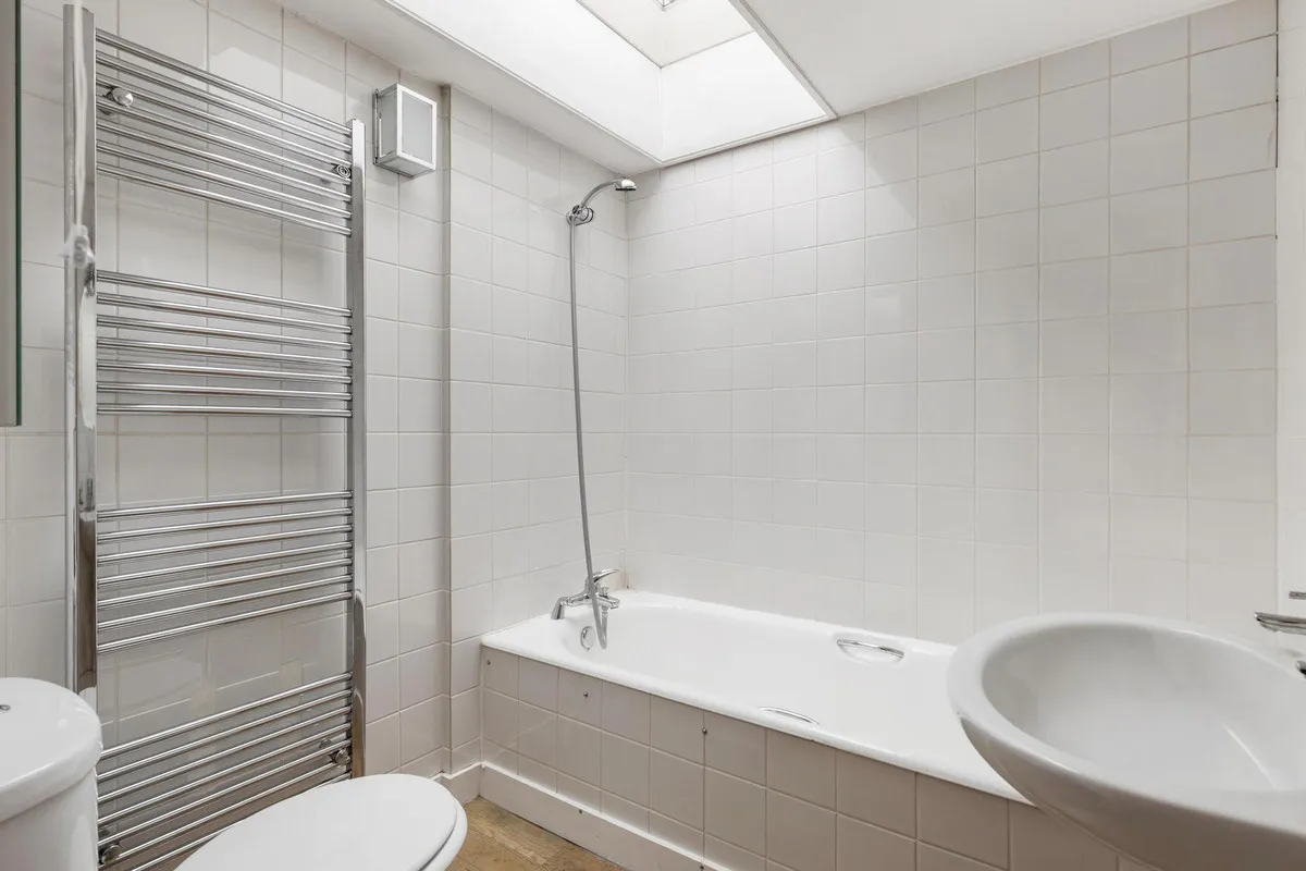 Mount Avenue, London, W5, photo 19