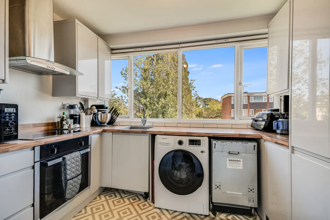 4 Seabrook Road, Great Baddow, Chelmsford, Essex, CM2 7JF, photo 3