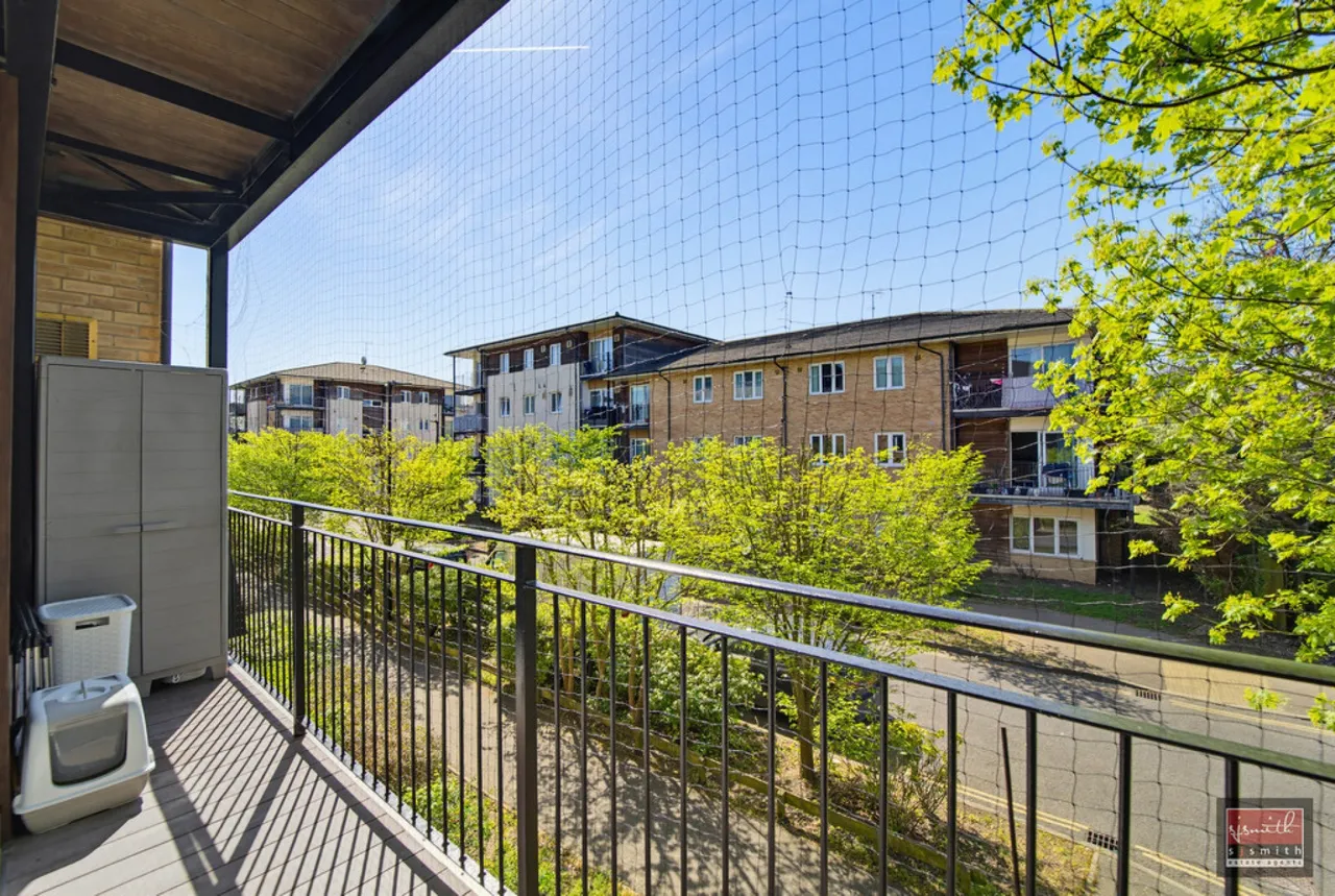 Alliance Close, Hounslow, photo 3