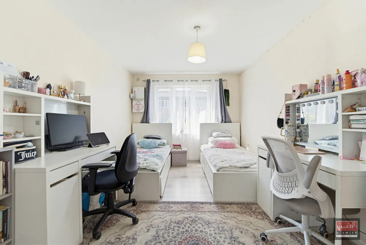 Alliance Close, Hounslow, photo 9