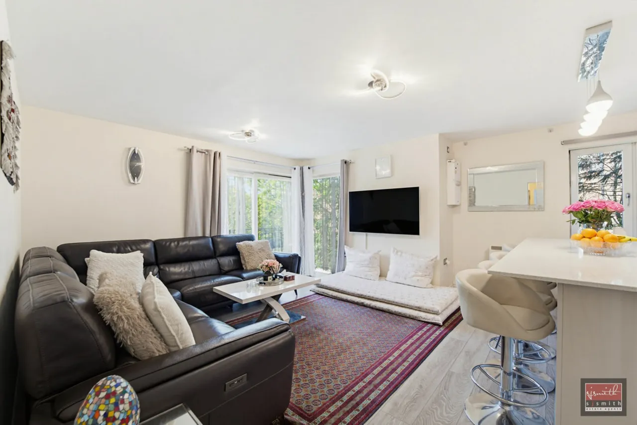 Alliance Close, Hounslow, photo 5
