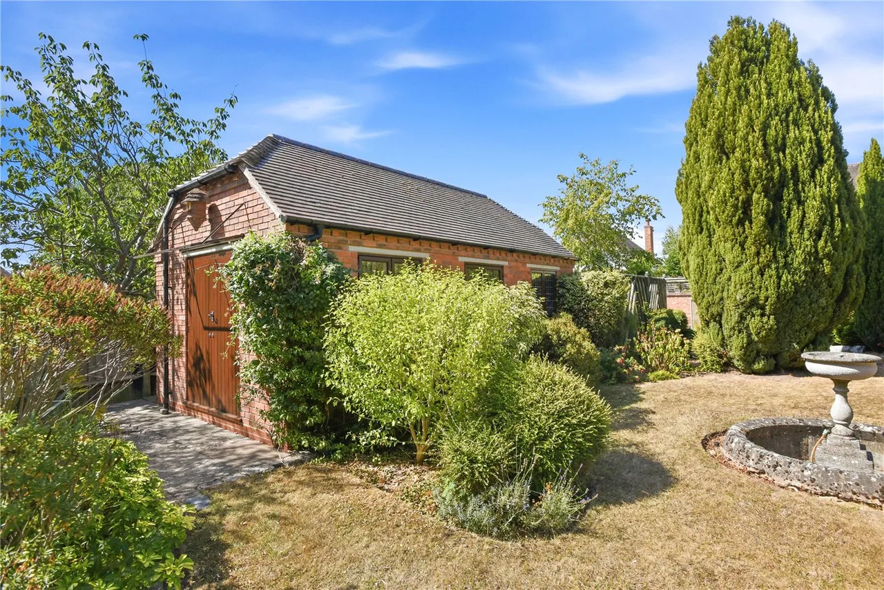 Avenue Road, Stratford-upon-Avon, CV37, photo 12