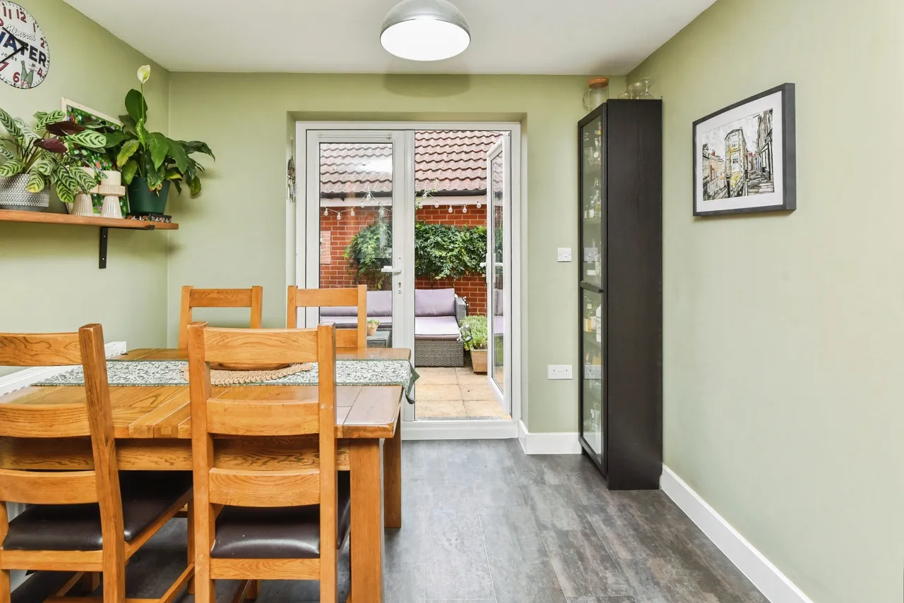 Garston Road, Frome, BA11, photo 10