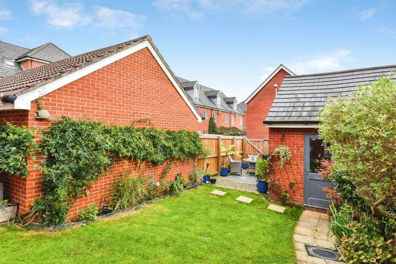 Garston Road, Frome, BA11, photo 27