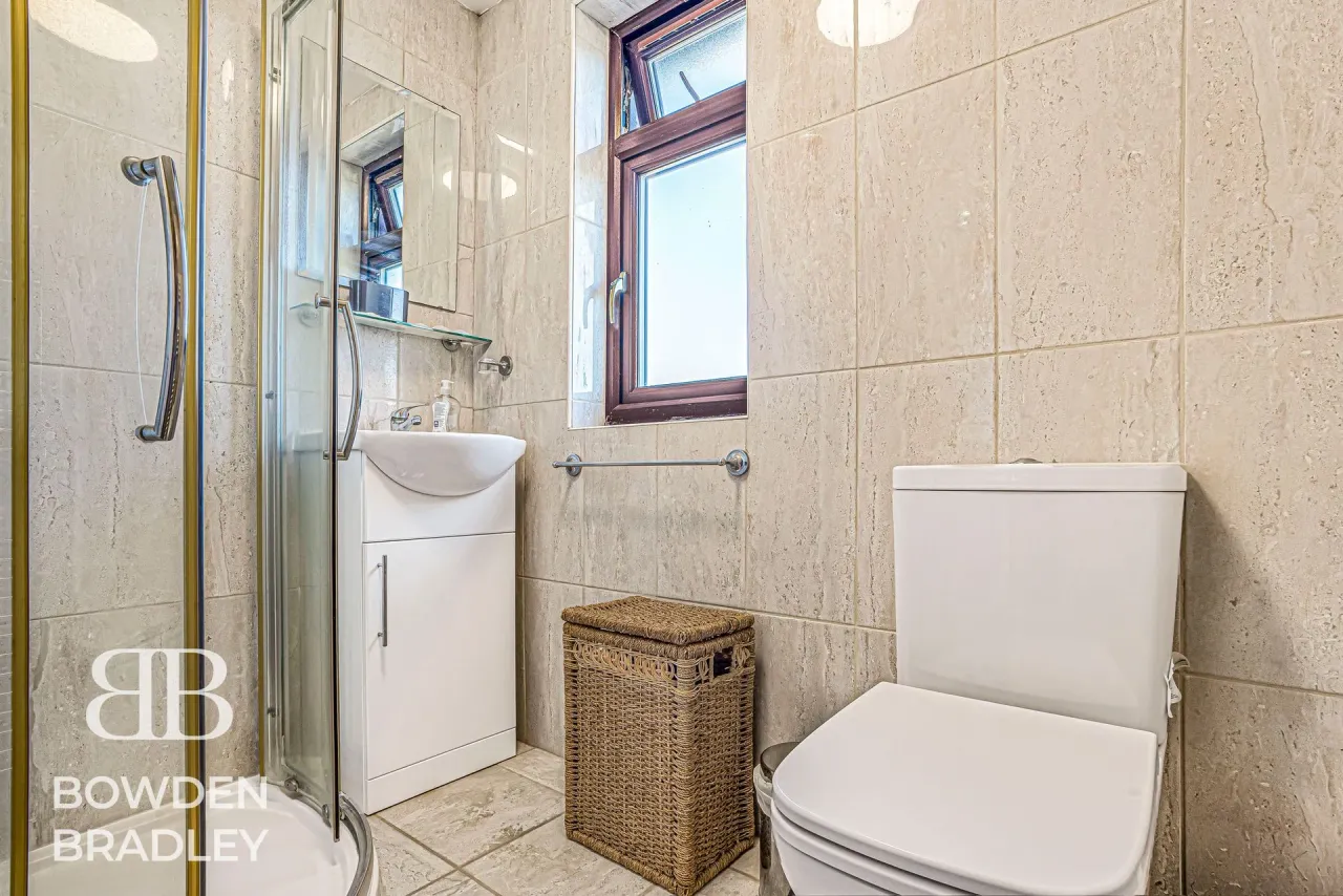 Applegarth Drive, Ilford, IG2, photo 37