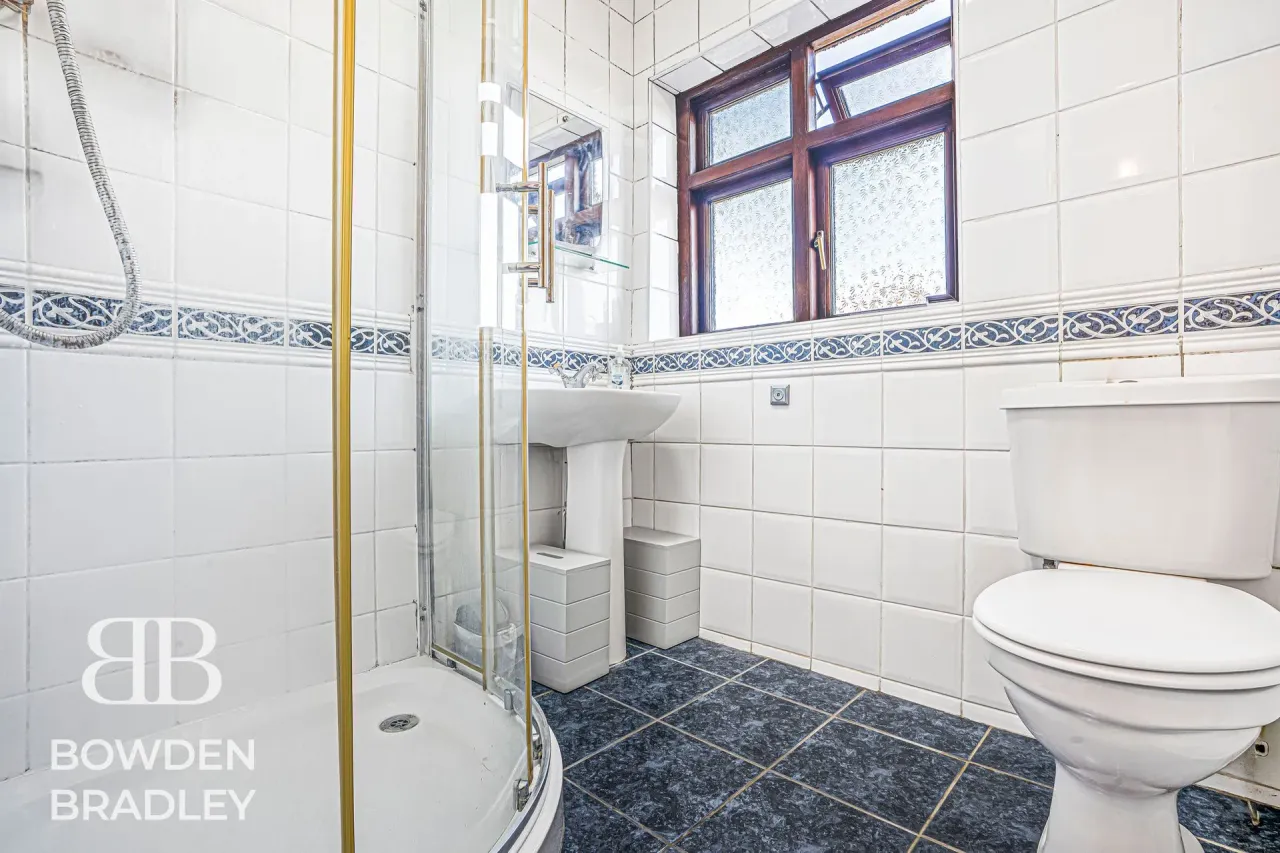 Applegarth Drive, Ilford, IG2, photo 40