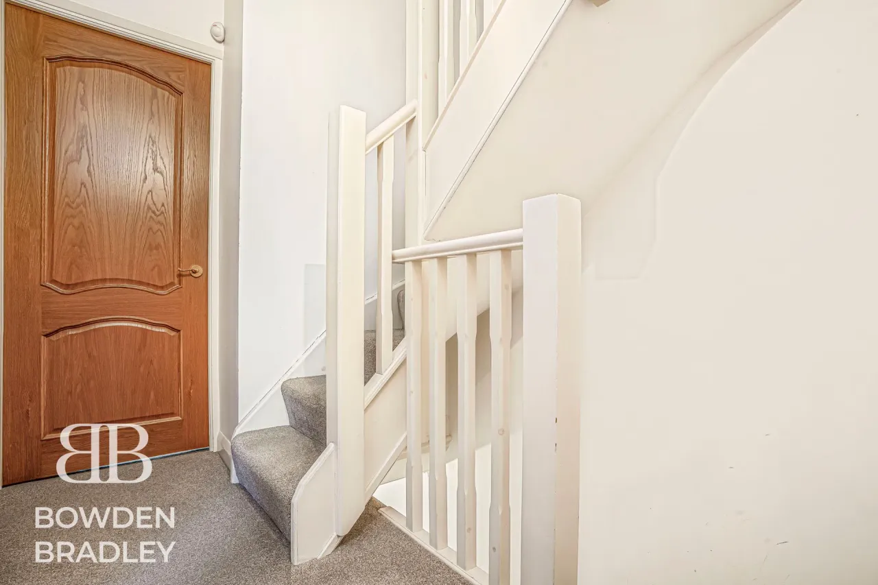 Applegarth Drive, Ilford, IG2, photo 10