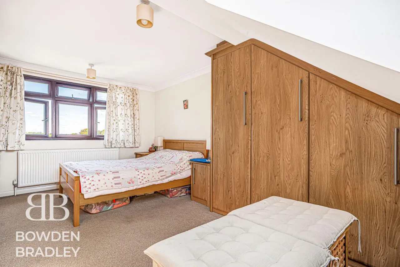 Applegarth Drive, Ilford, IG2, photo 38