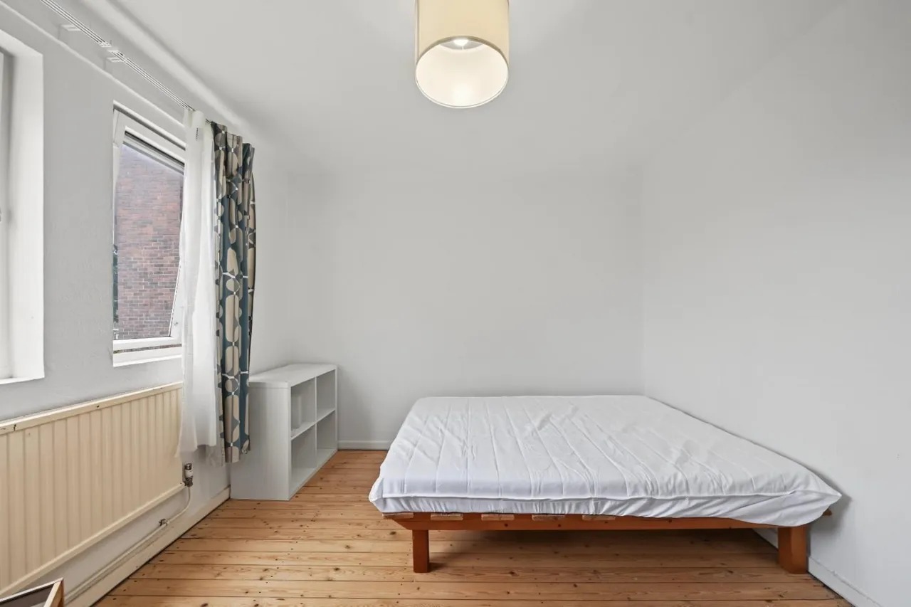 Yorkshire Close, London, N16, photo 7