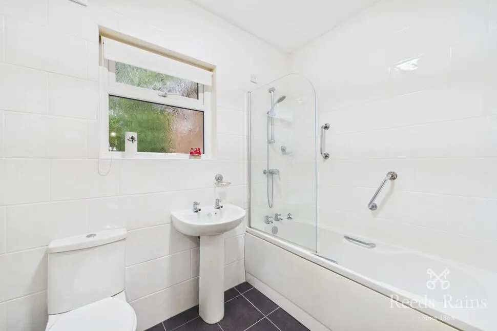 Padiham Road, Burnley, Lancashire, BB12, photo 8